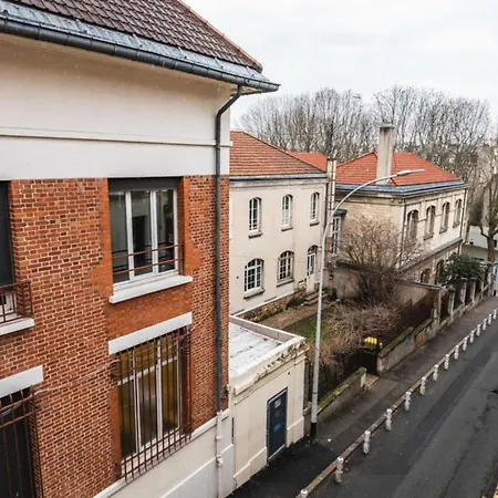 아파트 Large Flat Near Paris 장티이